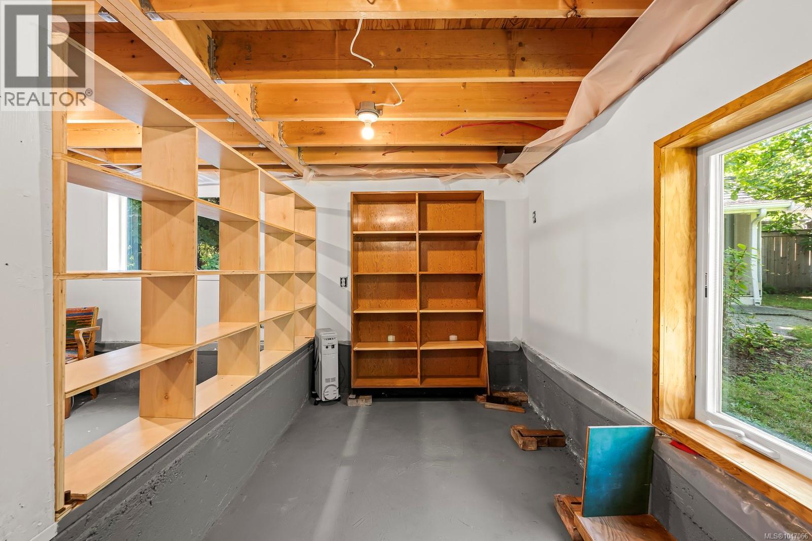 2625 Urquhart Ave - Image 46