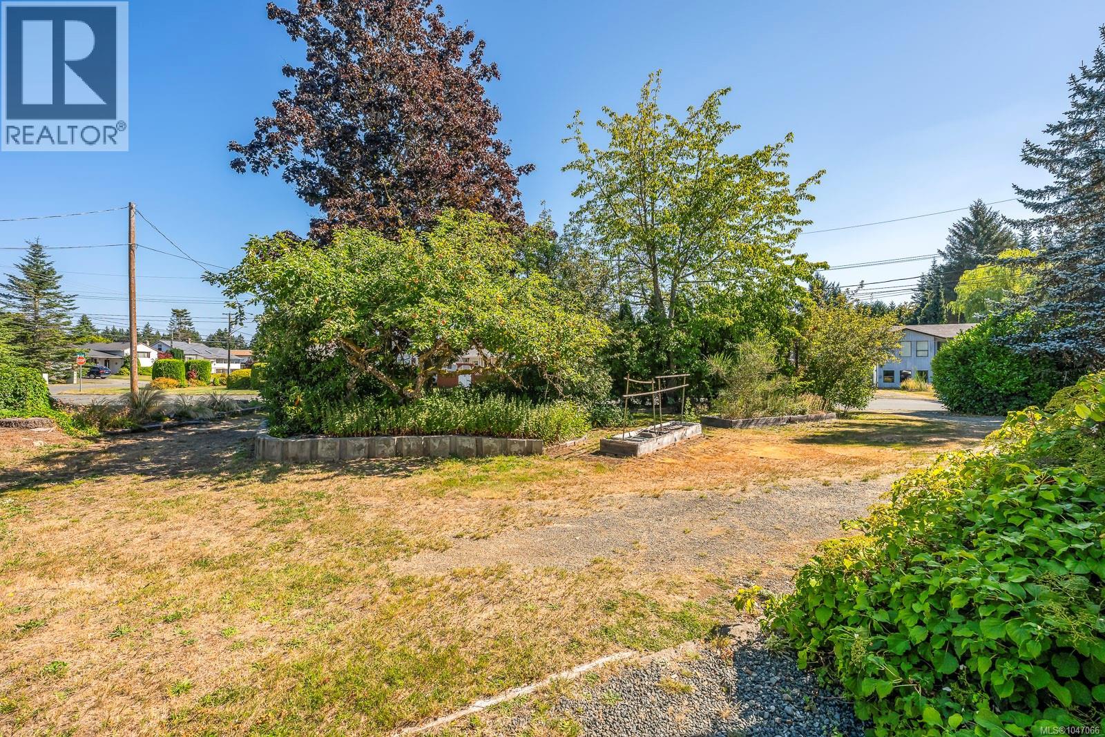 2625 Urquhart Ave - Image 75