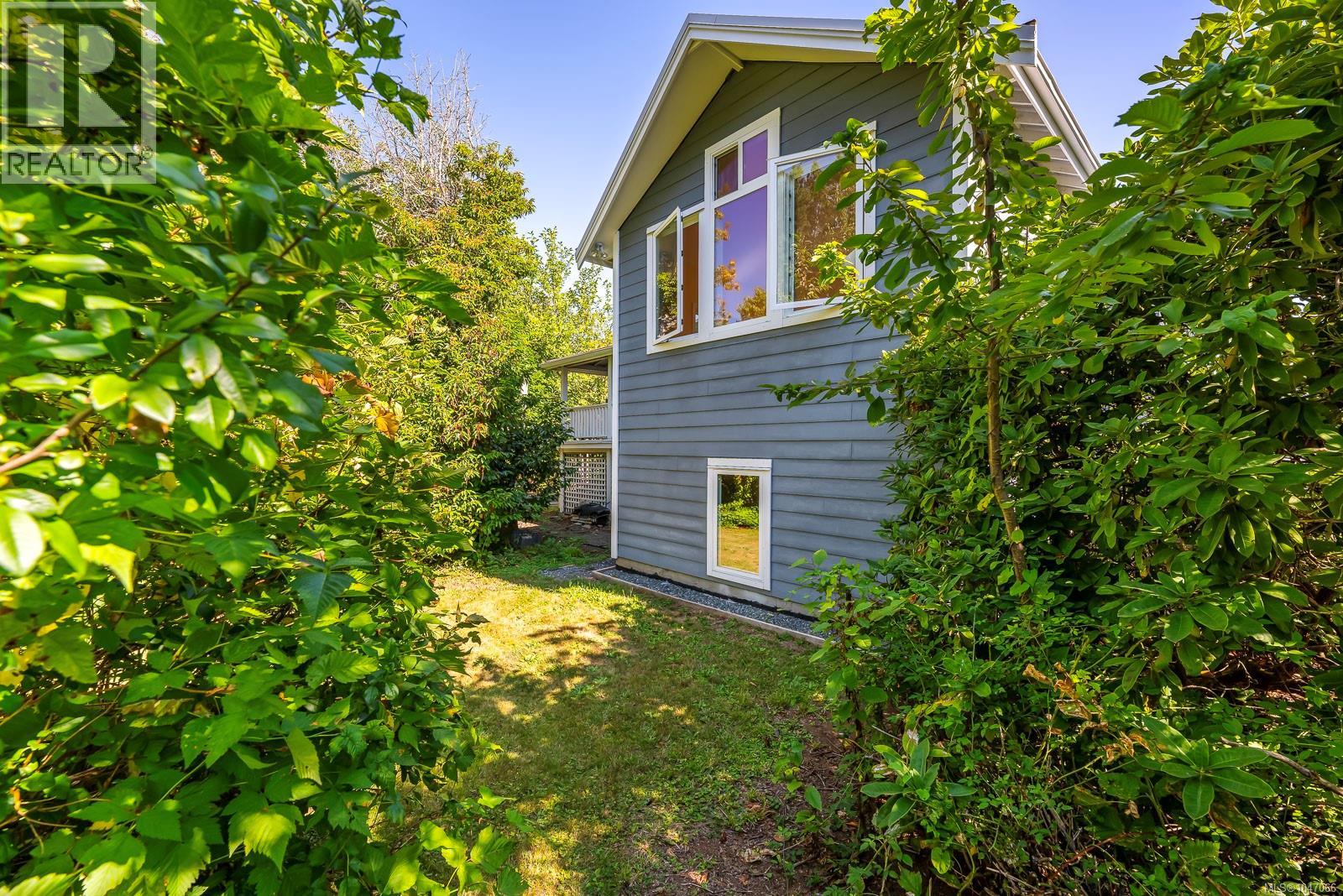 2625 Urquhart Ave - 61
