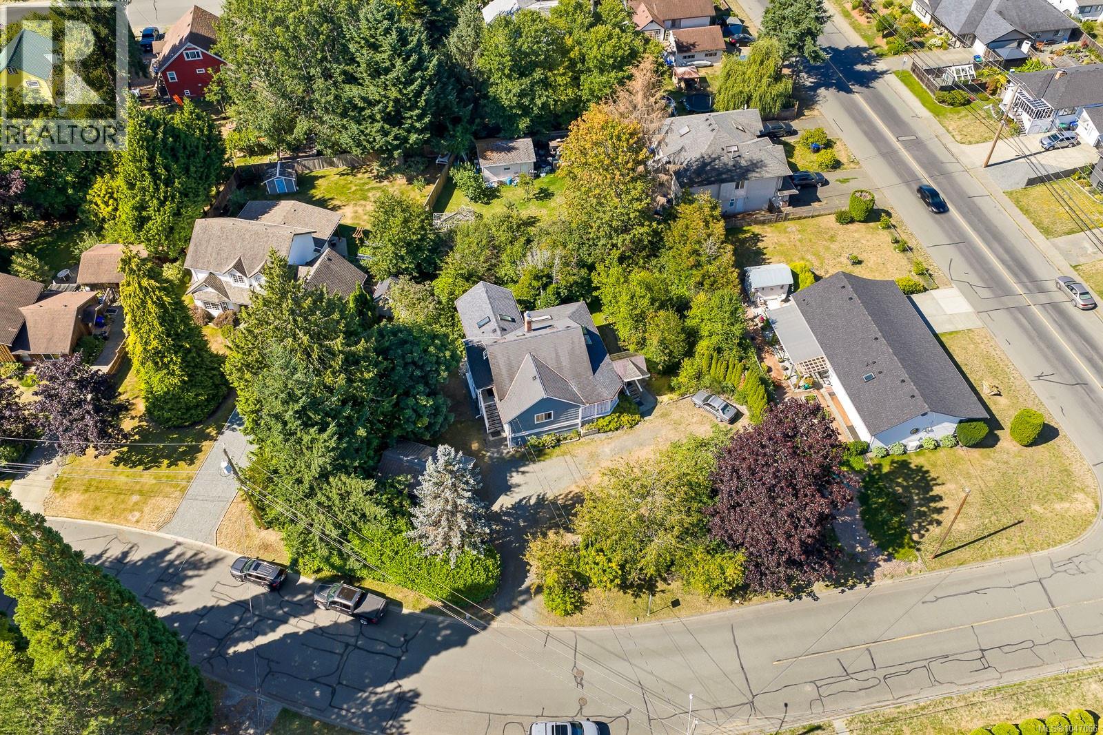 2625 Urquhart Ave - 2