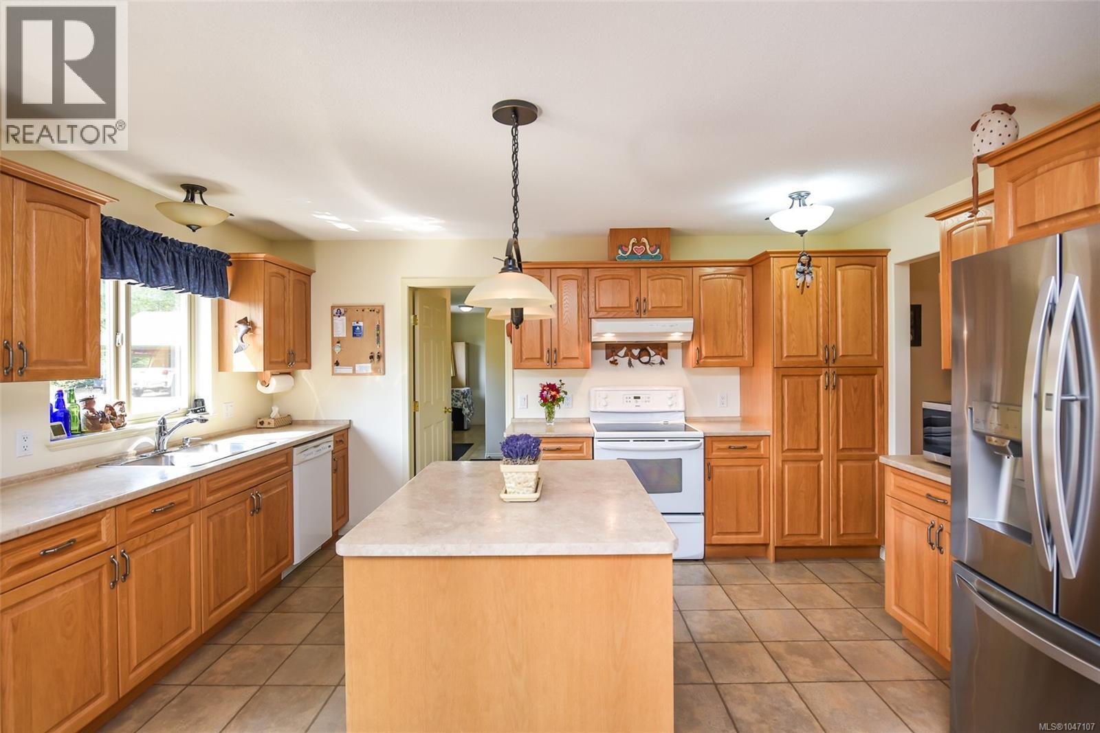 1131 Hecker Rd - Image 39