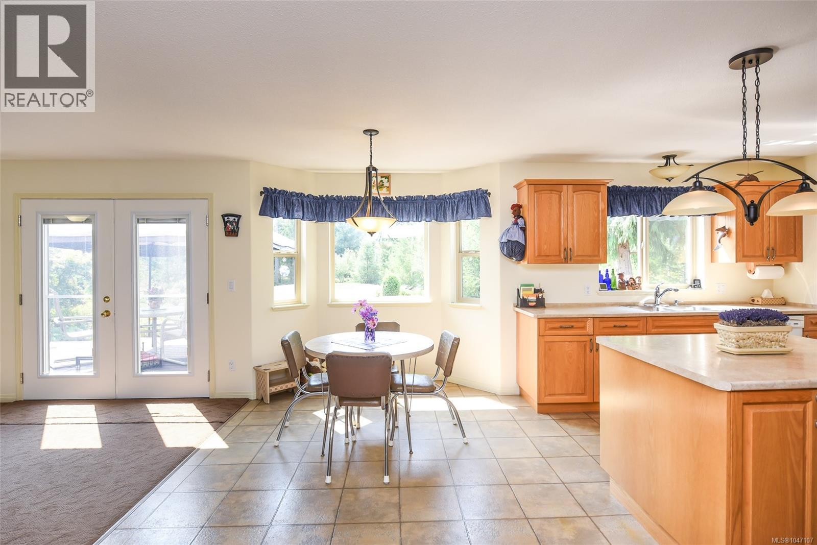 1131 Hecker Rd - Image 44