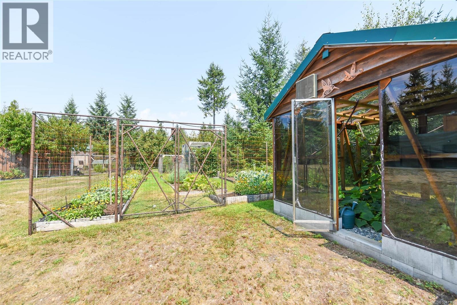 1131 Hecker Rd - Image 21