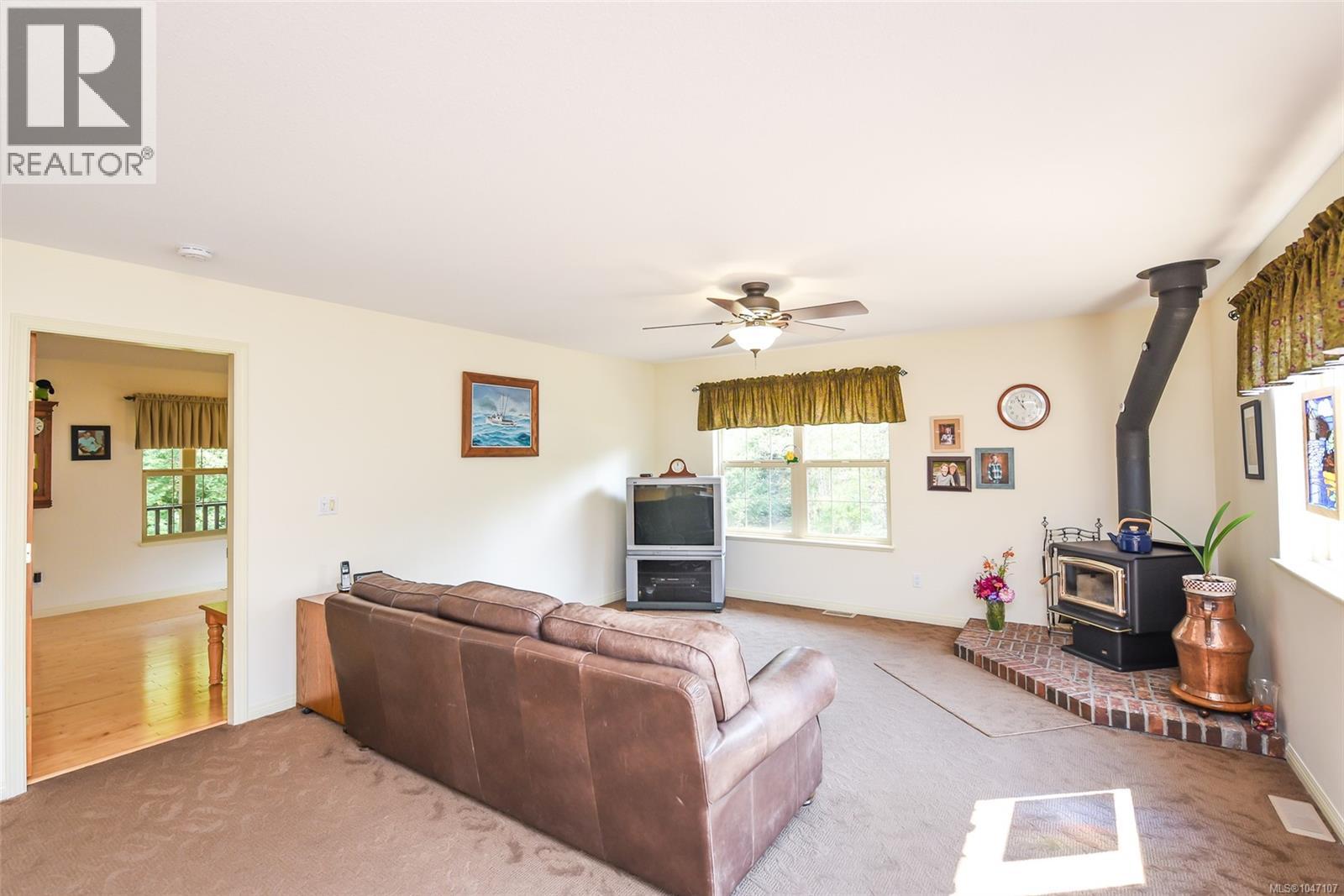 1131 Hecker Rd - Image 49