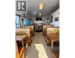 1 10025 Galaran Rd, Sidney, BC V8L5X3 Photo 15
