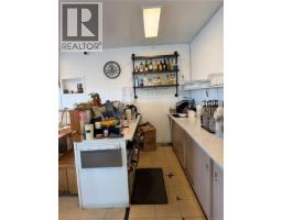 1 10025 Galaran Rd, Sidney, BC V8L5X3 Photo 18