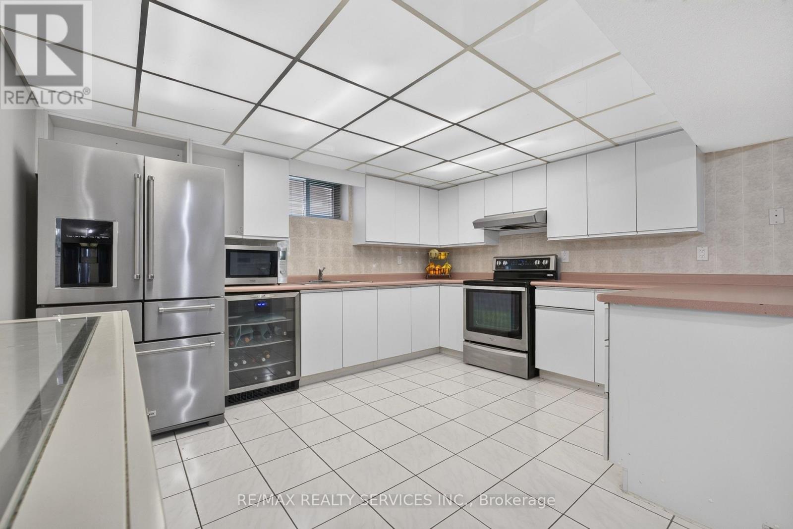 21 NEWPORT STREET - Image 38