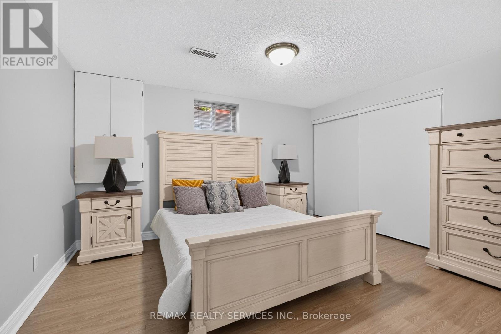 21 NEWPORT STREET - Image 39