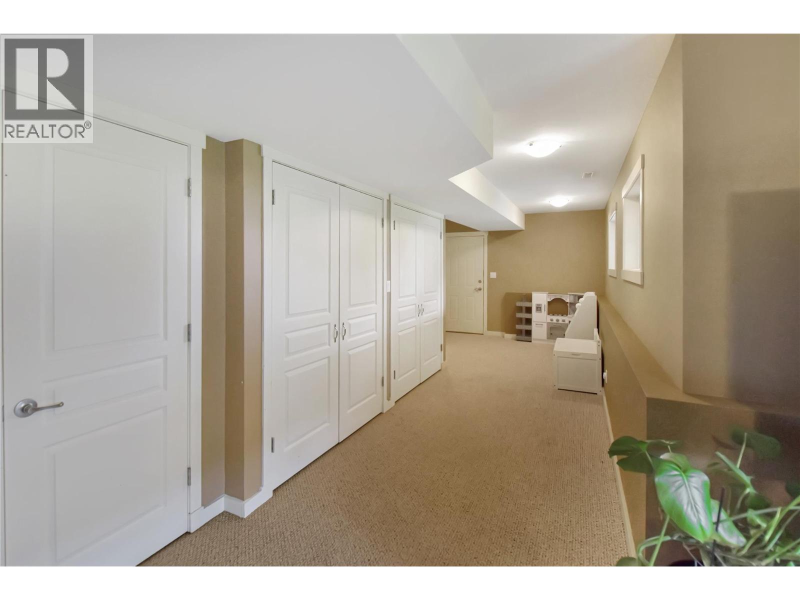 1704 2nd Ave S, Cranbrook