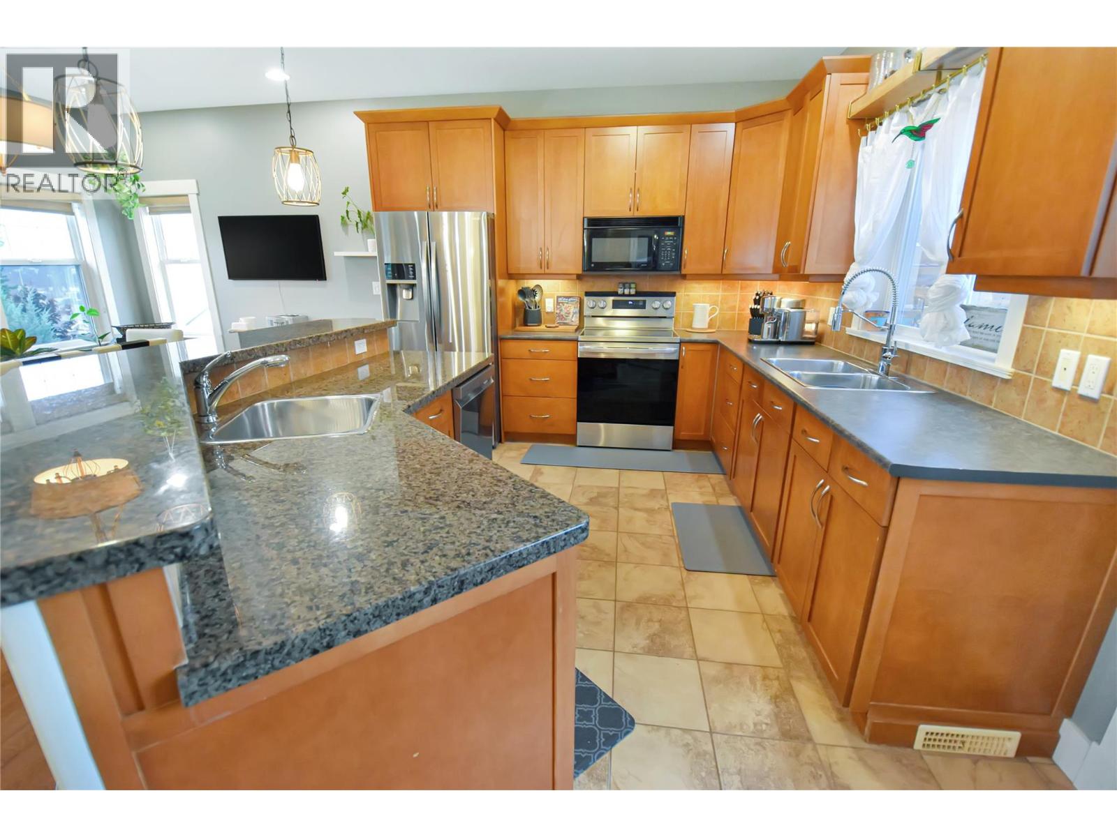 1704 2nd Ave S, Cranbrook