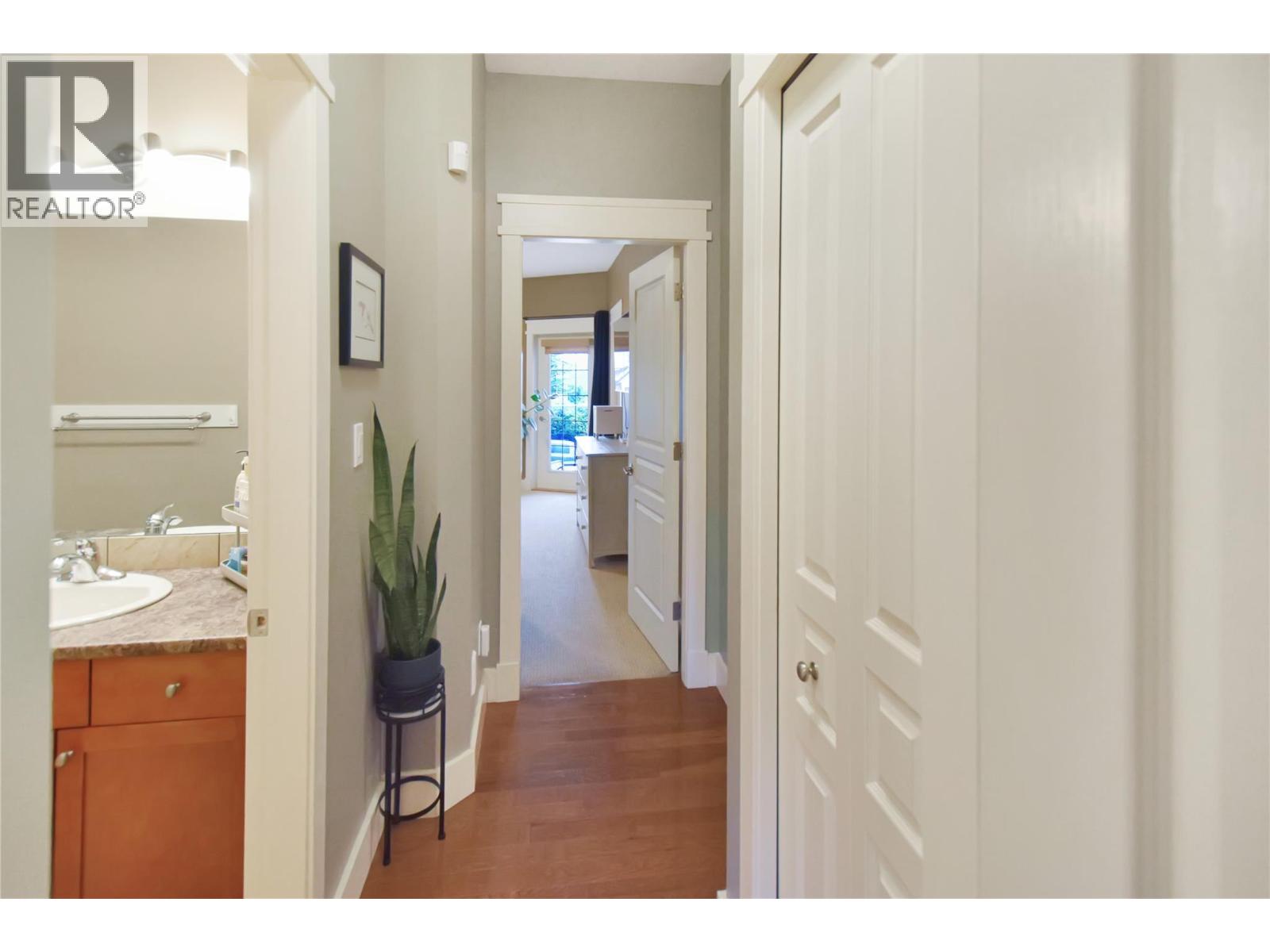 1704 2nd Ave S, Cranbrook