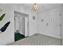 12921 Southridge Drive, Surrey, BC V3X3C7 Photo 9