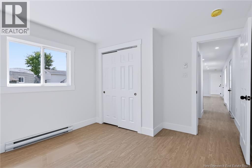 16 Starling Street - Image 24