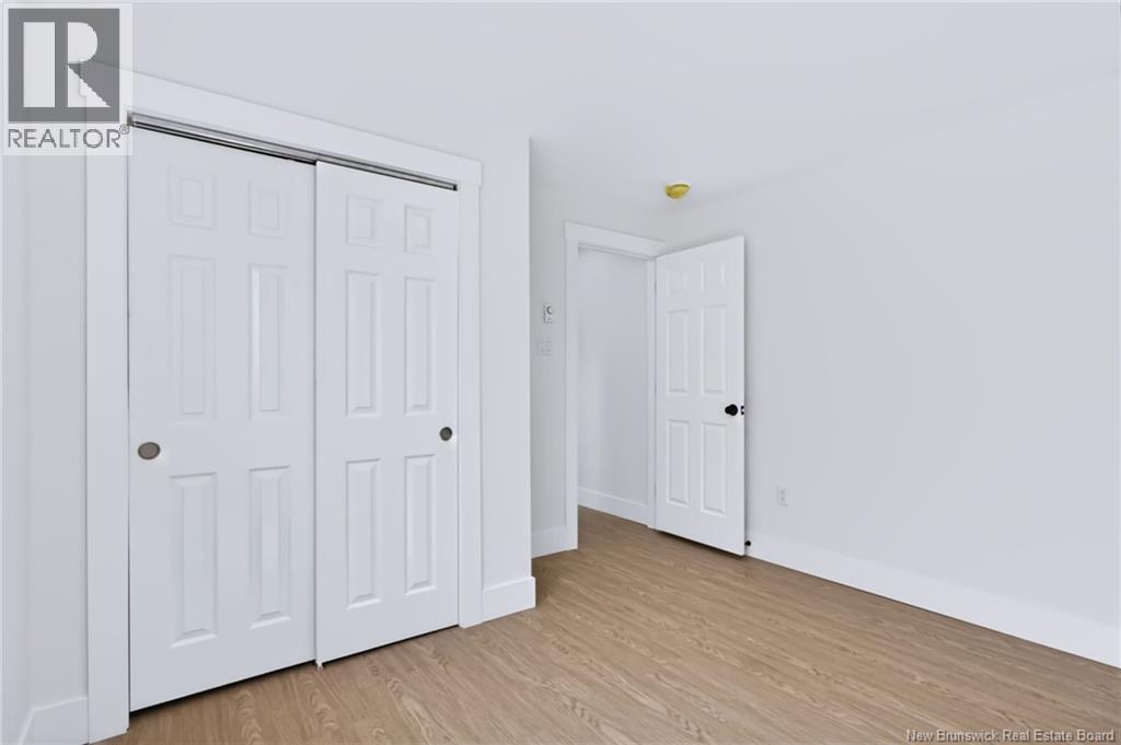 16 Starling Street - Image 25
