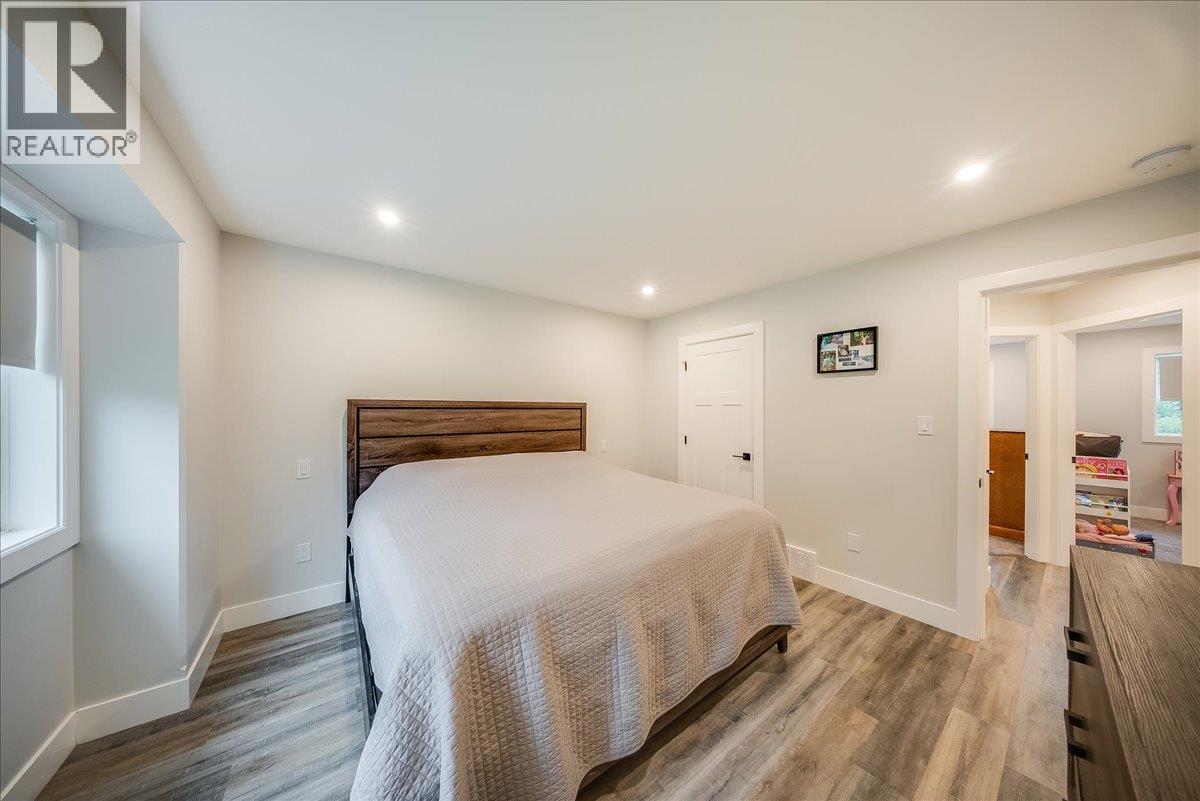 1065 LOWER CHINA CREEK Road - 18