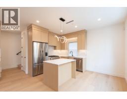 2 3615 Turner Street, Vancouver, BC V5K2J2 Photo 7