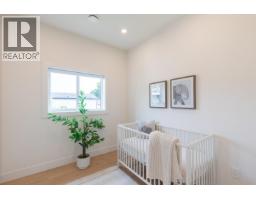 2 3613 Turner Street, Vancouver, BC V5K2J2 Photo 12