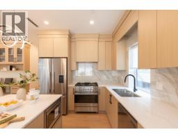 2 3613 Turner Street, Vancouver, BC V5K2J2 Photo 9