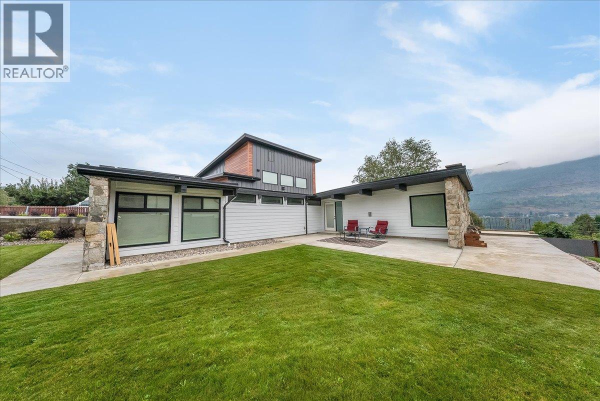 3429 8TH Avenue - 2