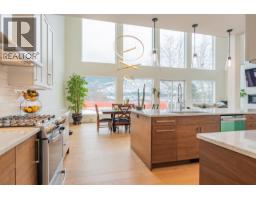 Living room - 3429 8th Avenue, Castlegar, BC V1N4L1 Photo 10