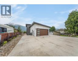 3429 8th Avenue, Castlegar, BC V1N4L1 Photo 59