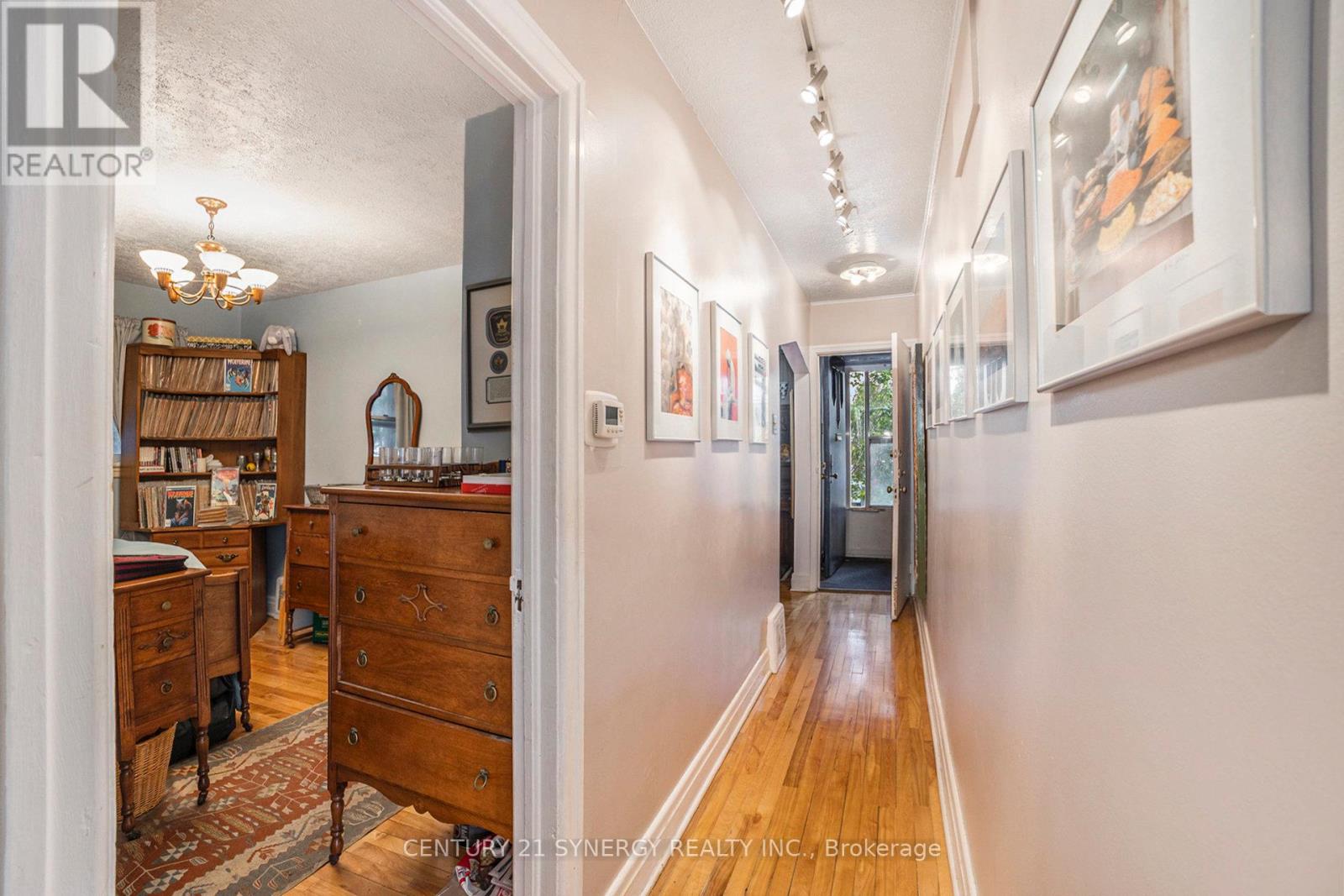 327 RICHELIEU AVENUE - Image 14