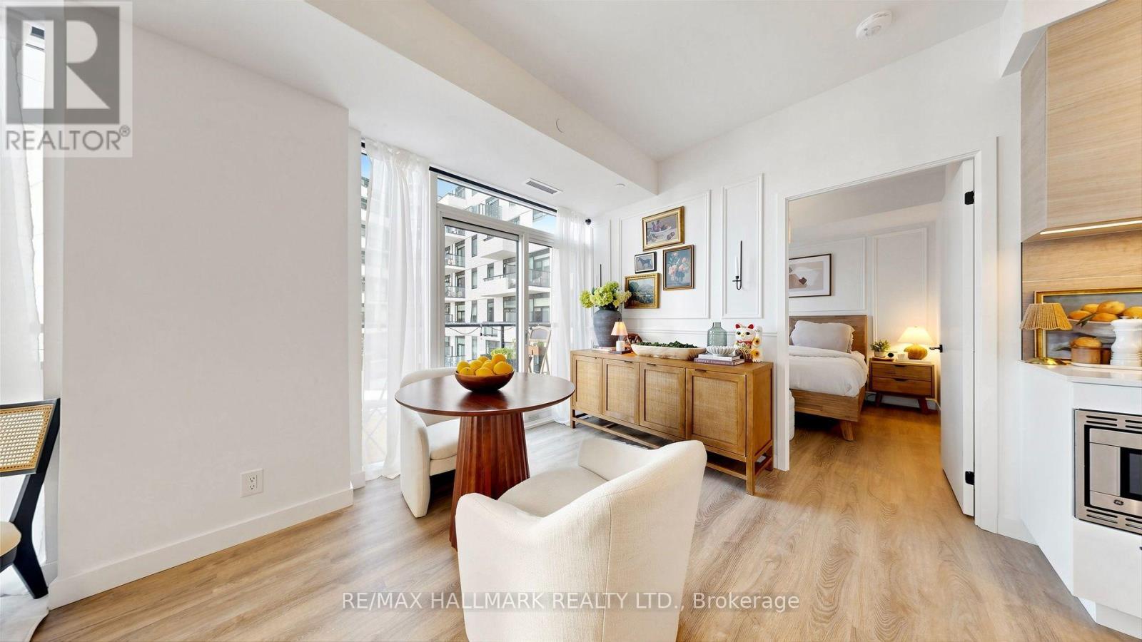 #823 1050 EASTERN AVENUE - 11