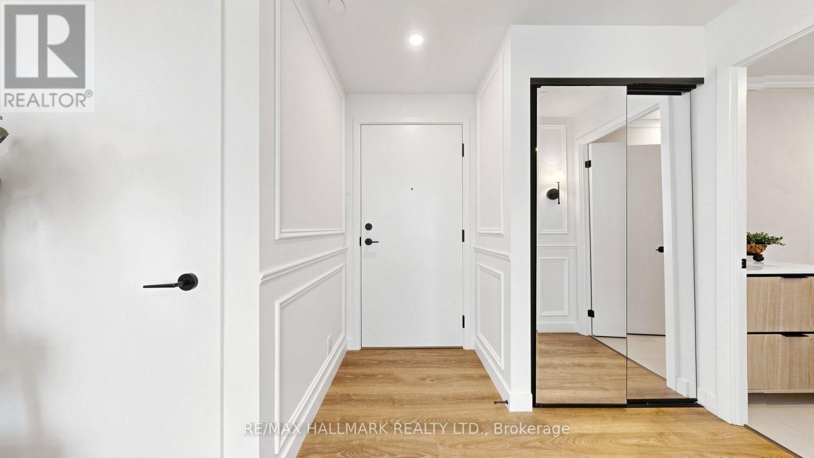 #823 1050 EASTERN AVENUE - Image 27
