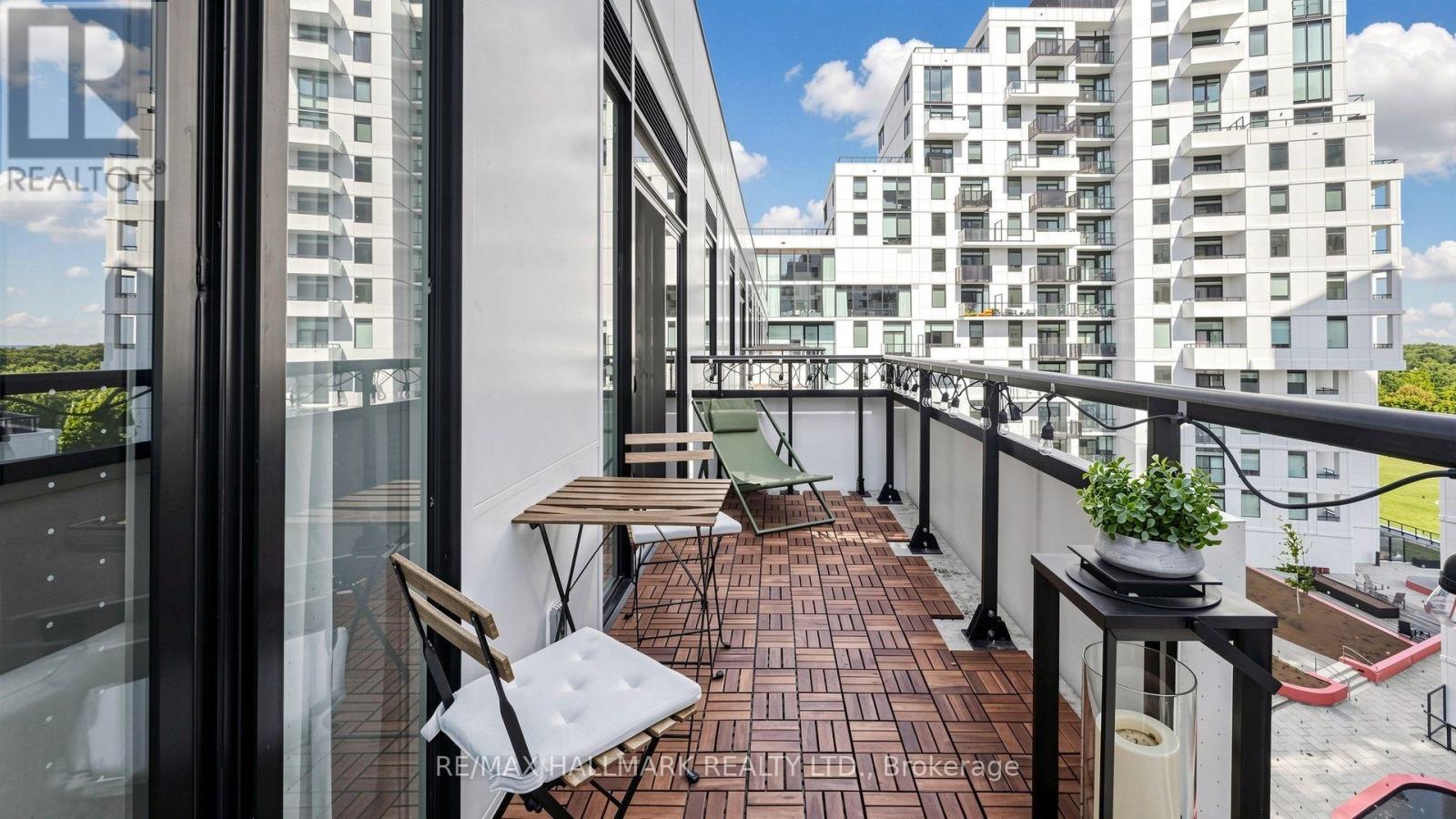 #823 1050 EASTERN AVENUE - 31