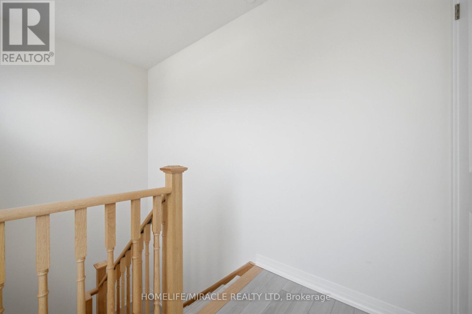 #20 30 LIBEN WAY - Image 31