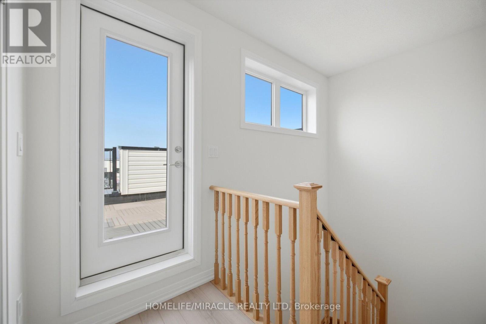 #20 30 LIBEN WAY - Image 32