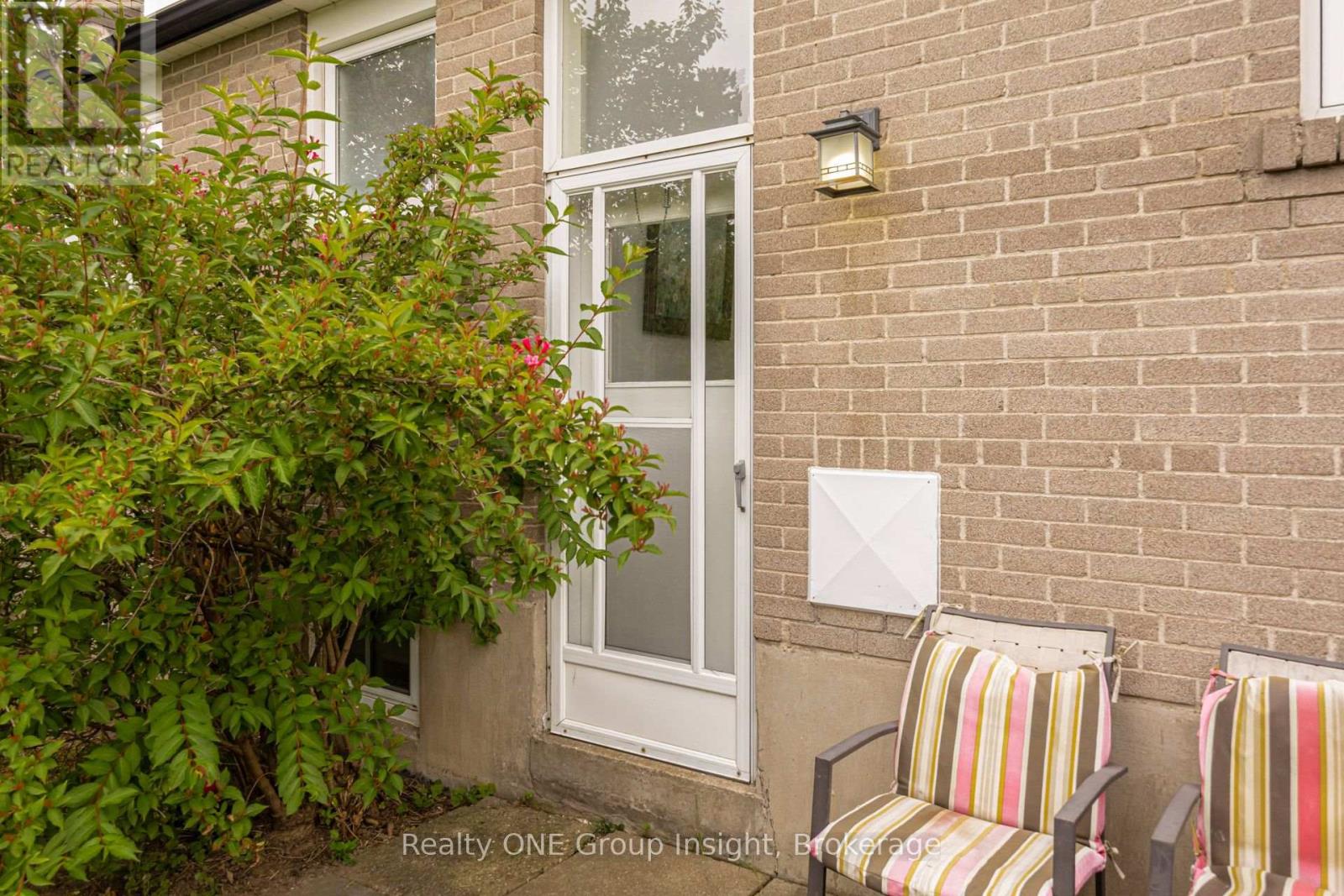 150 AVONDALE BOULEVARD - Image 41