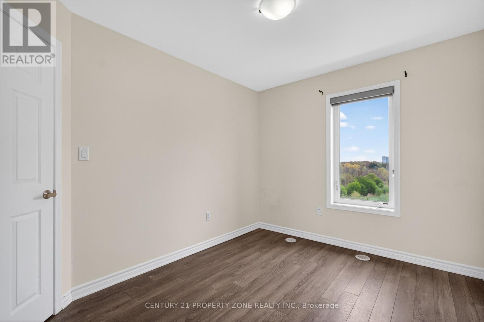 #42 51 SUMMER WIND LANE - 36