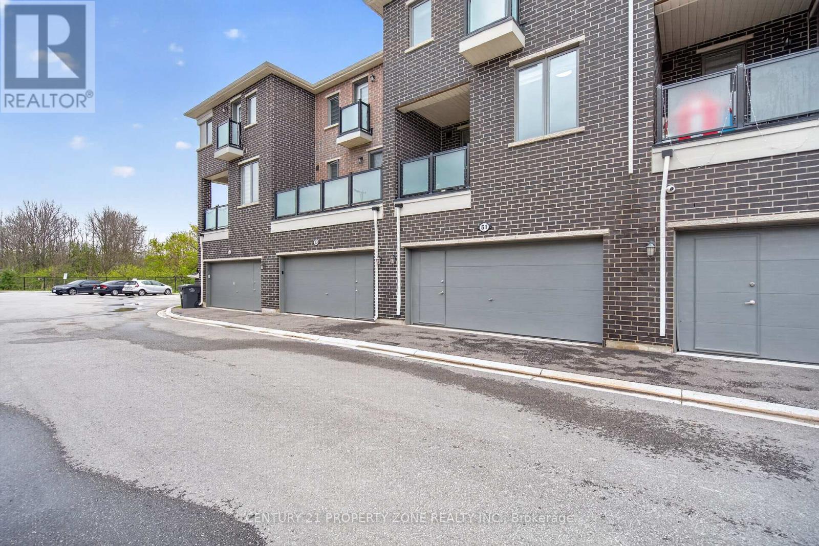 #42 51 SUMMER WIND LANE - 43