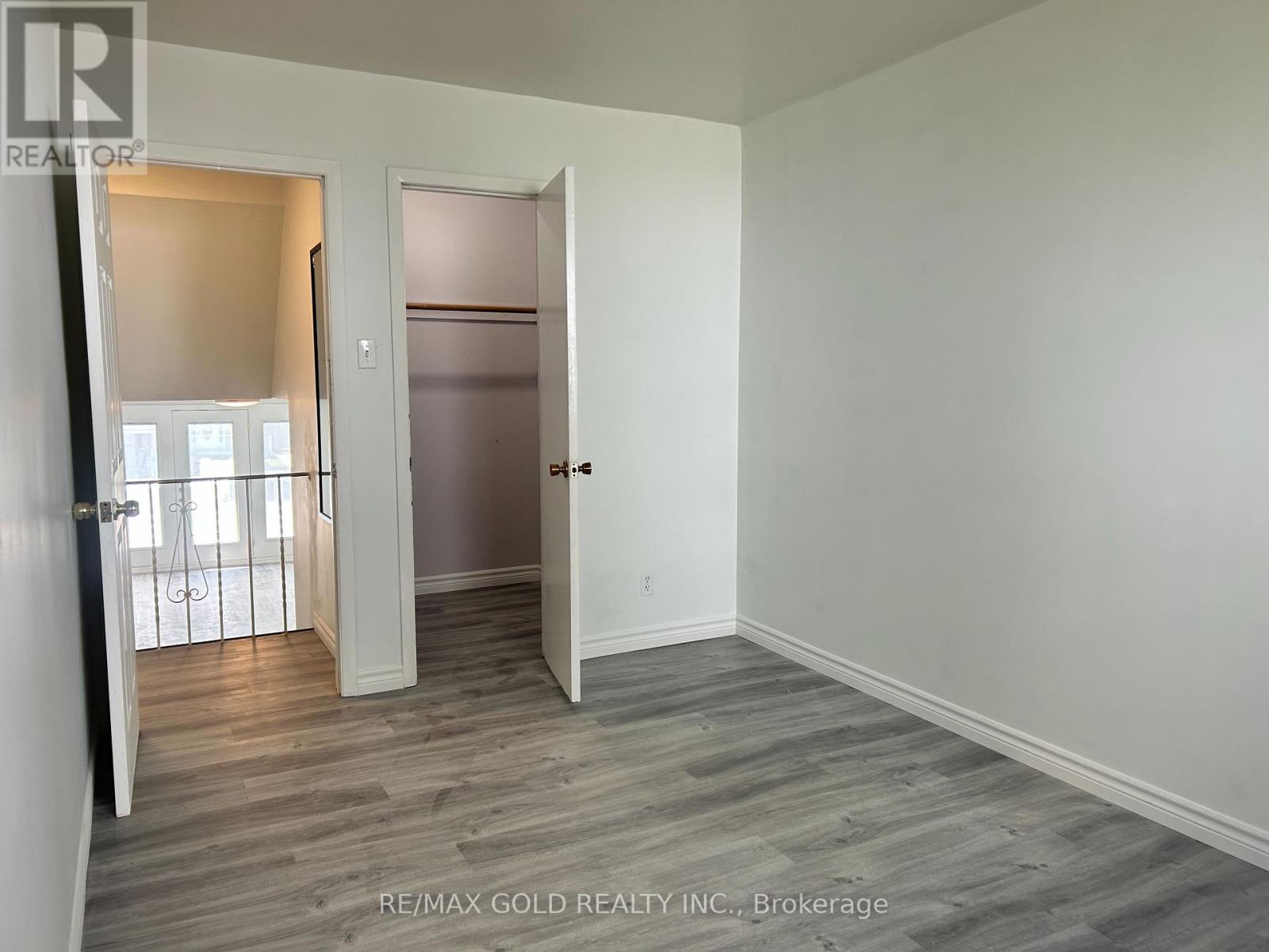 38 ACHILL CRESCENT - 19