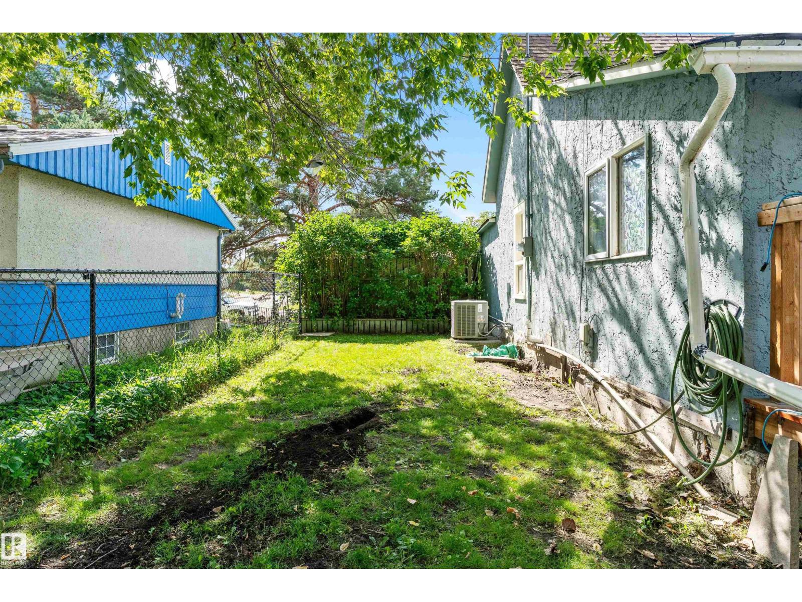 5404 45 AV - Image 39