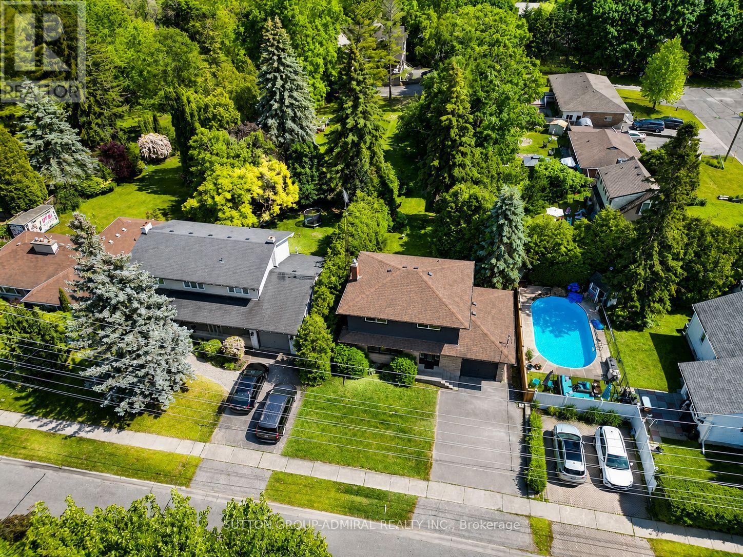 865 REGENT DRIVE - 28