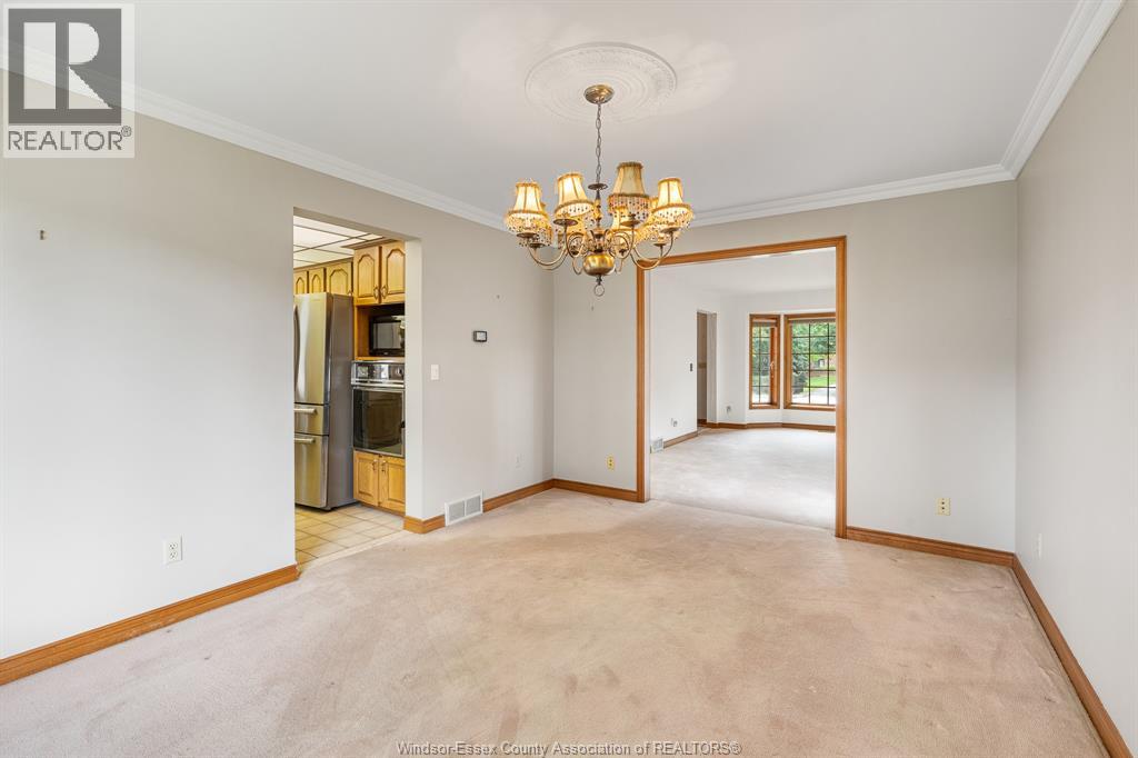 267 ELMGROVE DRIVE - 19