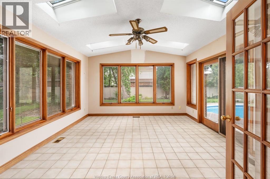 267 ELMGROVE DRIVE - Image 5