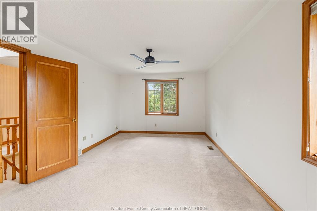 267 ELMGROVE DRIVE - 27
