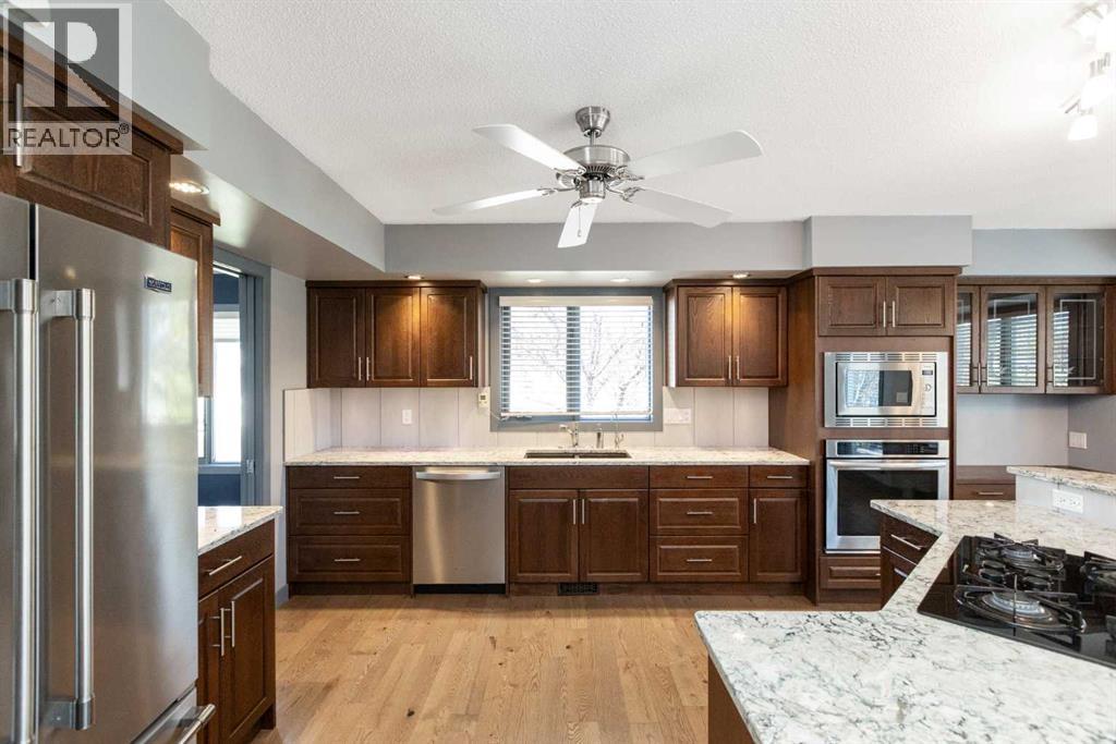 5949 45 Street Crescent - 11
