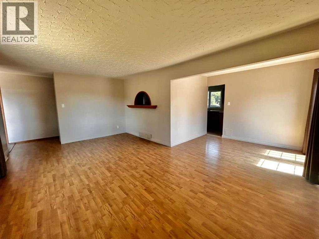 4406 FORDHAM Crescent SE - 2