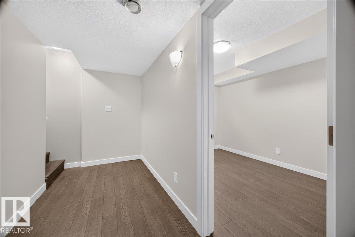 12126 47 ST NW - Image 24