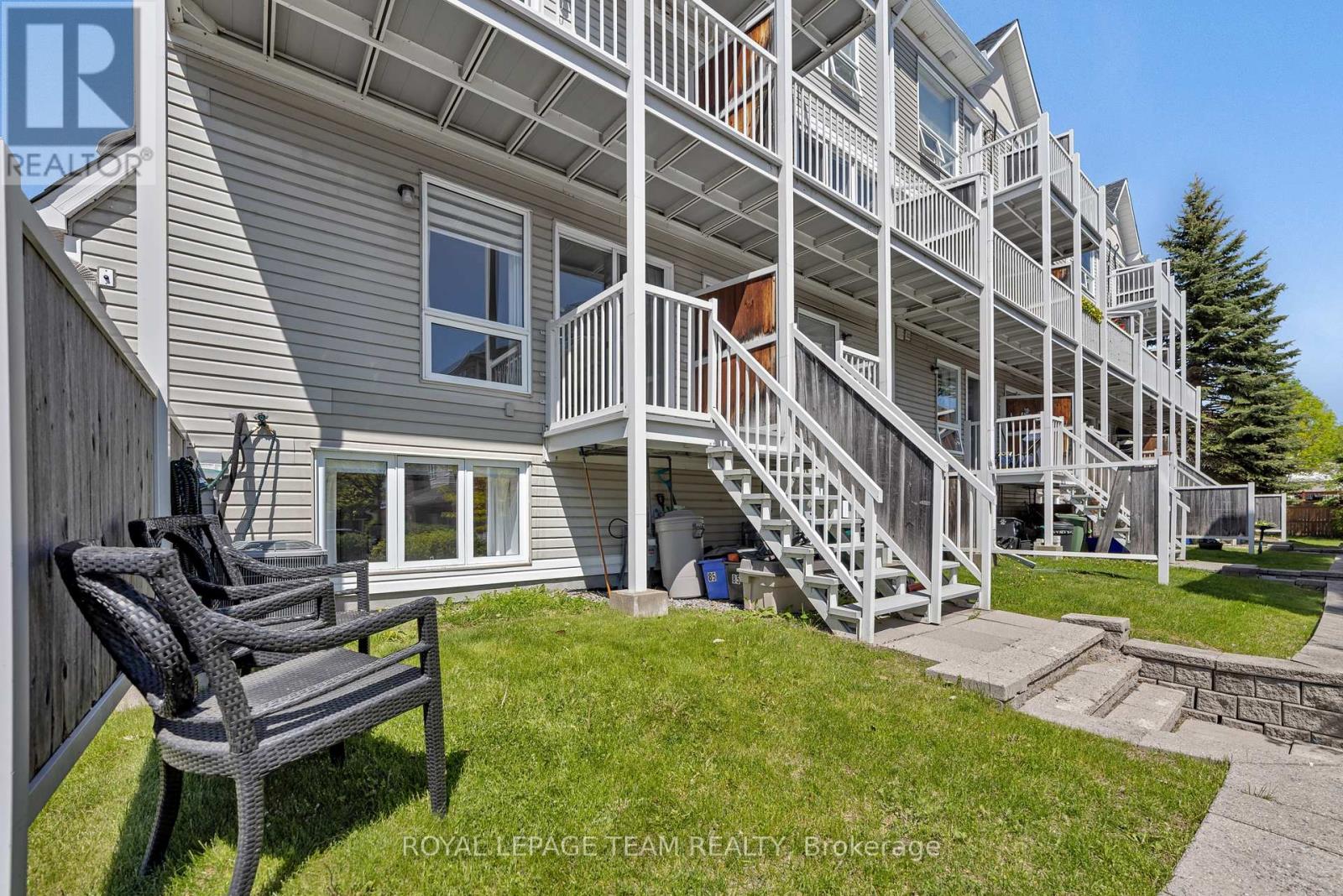 2 Bed, 2 Bath House for Sale in Ottawa – 85 CRESTHAVEN DRIVE, Ottawa – MLS# X13685192 - Image 21