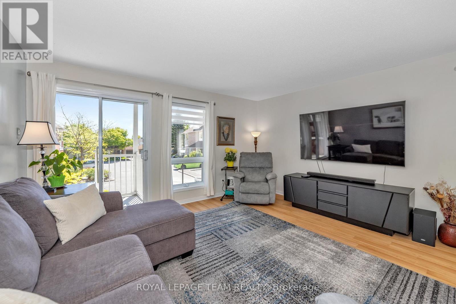 2 Bed, 2 Bath House for Sale in Ottawa – 85 CRESTHAVEN DRIVE, Ottawa – MLS# X13685192 - Image 8