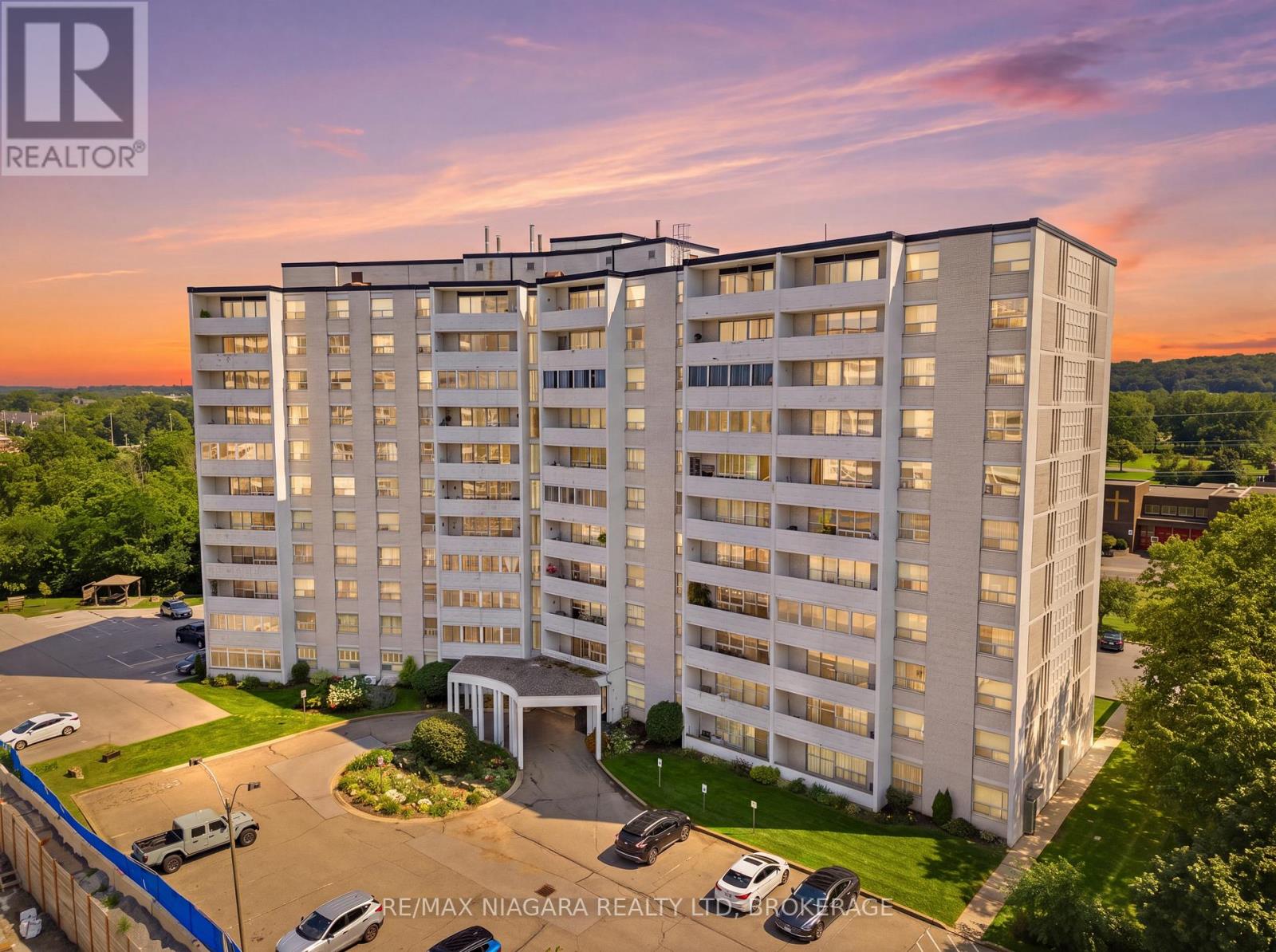102 - 35 TOWERING HEIGHTS BOULEVARD
