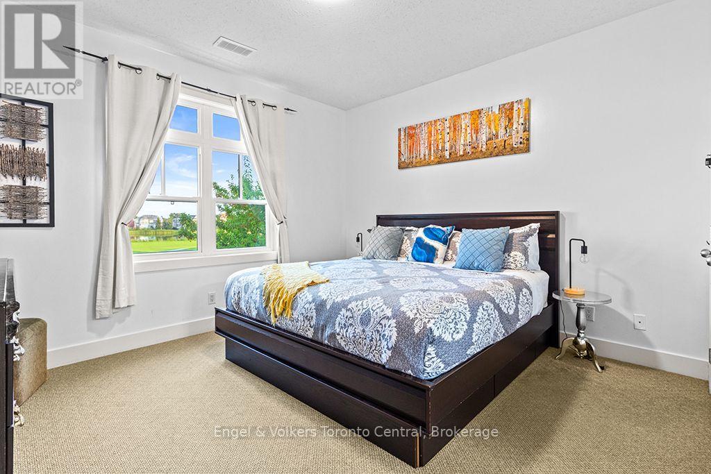 #208 115 FAIRWAY COURT - 30