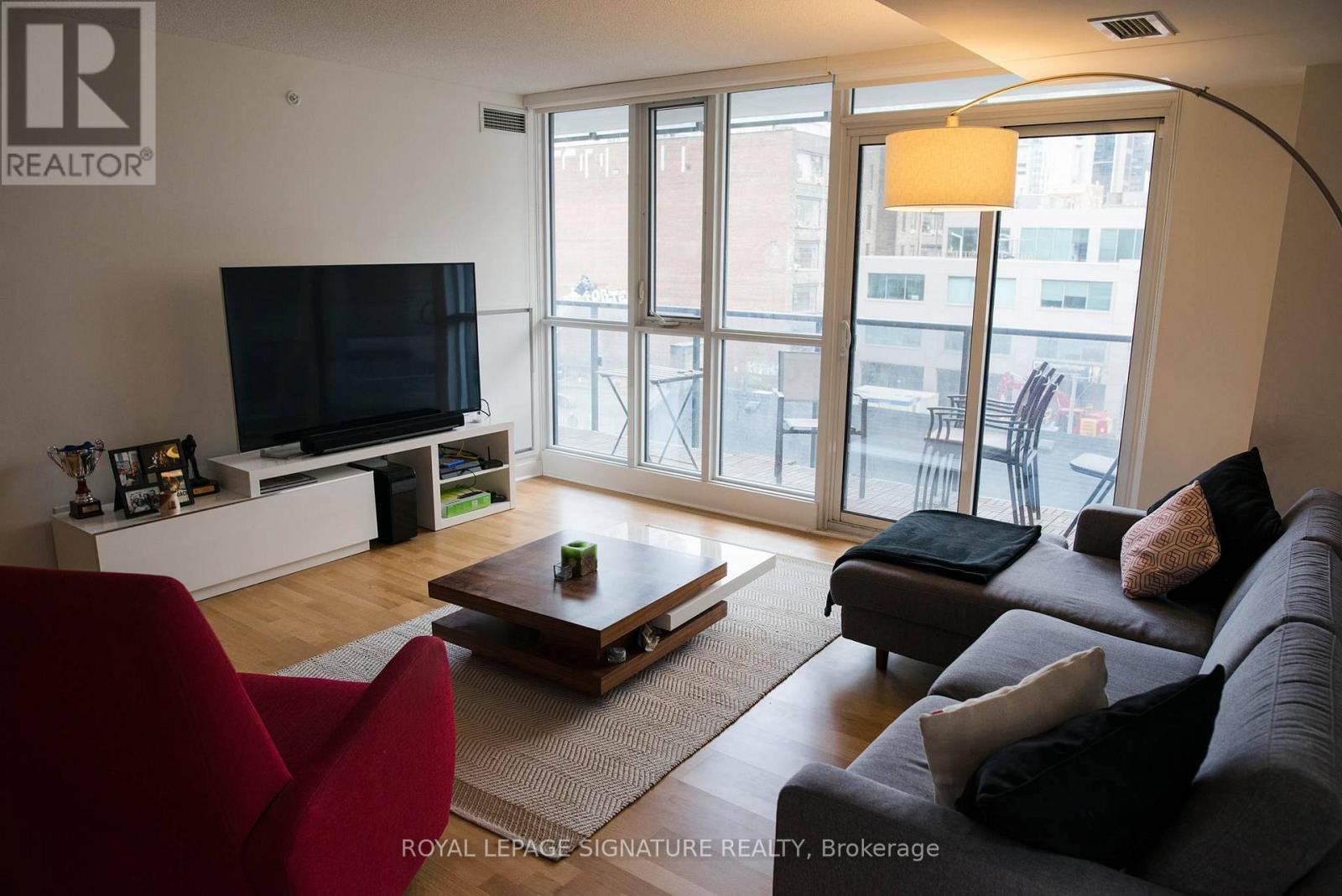 #414 295 ADELAIDE STREET W - 2