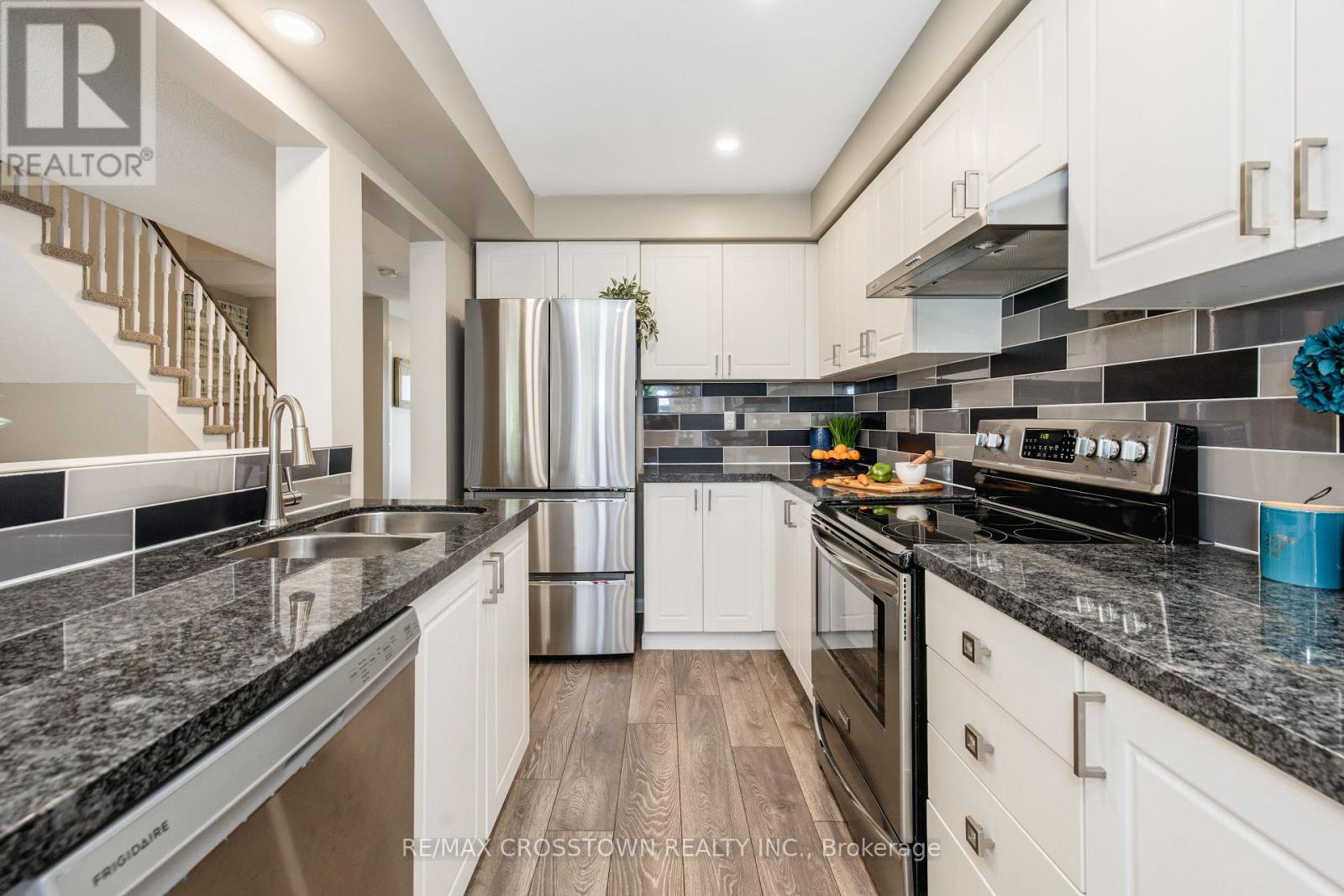 92 CUNNINGHAM DRIVE - Image 17