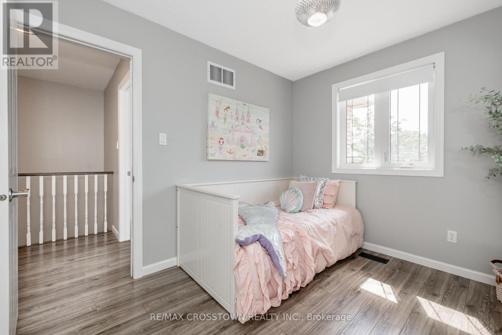 92 CUNNINGHAM DRIVE - Image 32